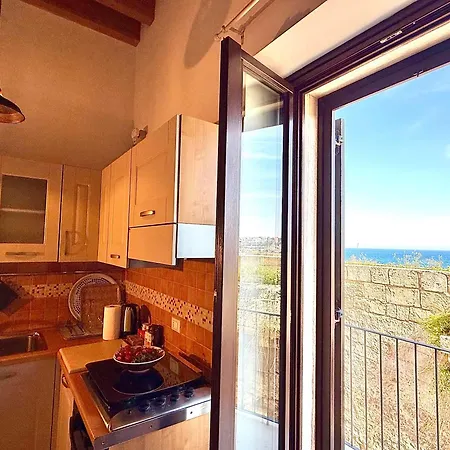 Helios Apartment